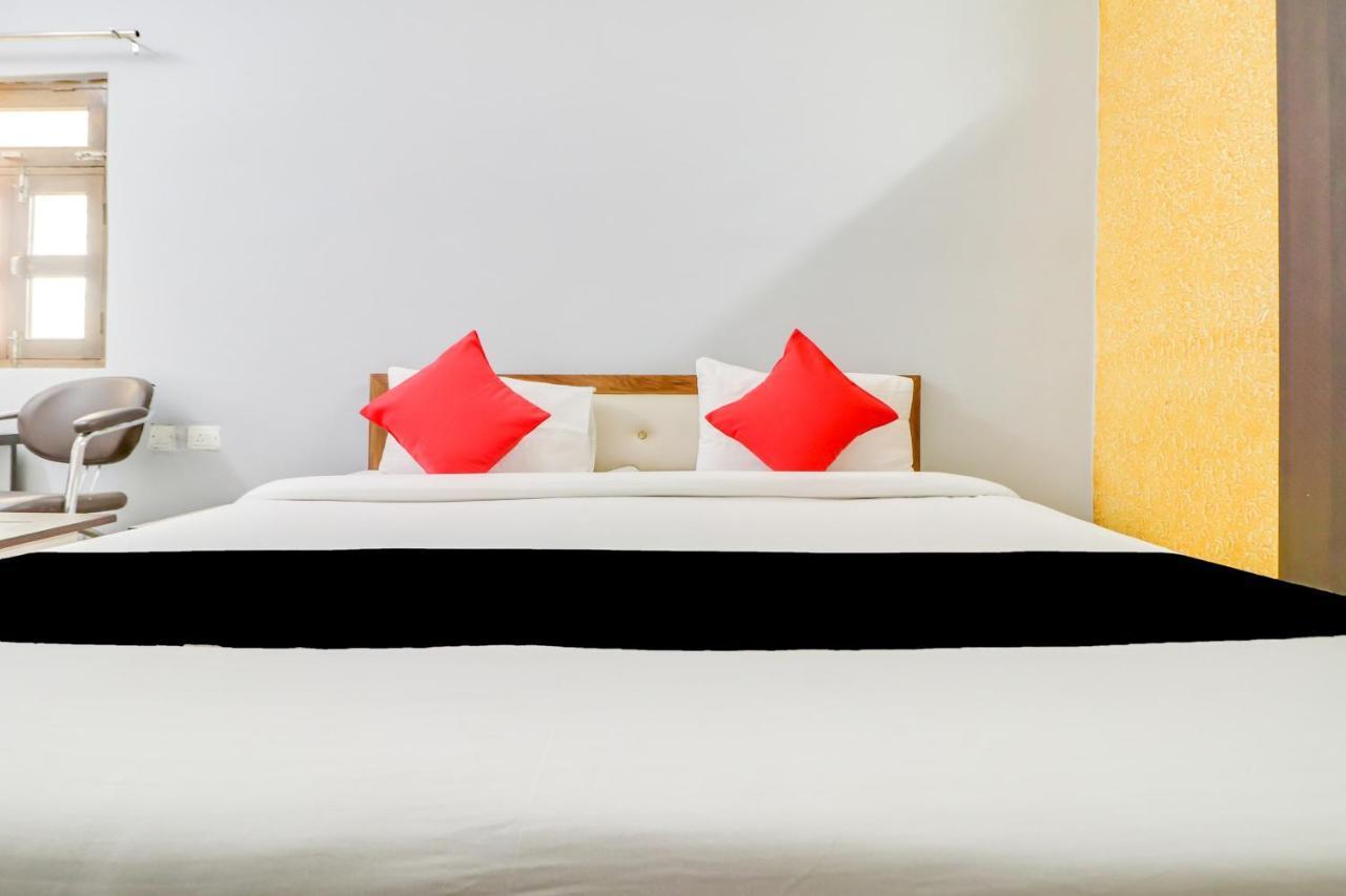 Super Oyo Capital O Heritage House Colonelganj Εξωτερικό φωτογραφία
