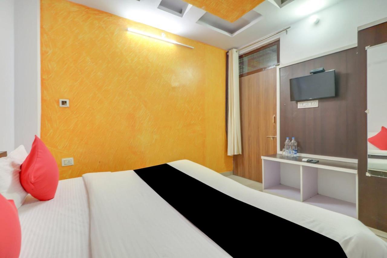 Super Oyo Capital O Heritage House Colonelganj Εξωτερικό φωτογραφία